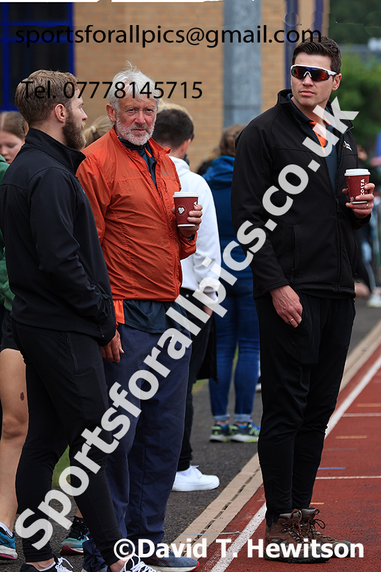 BMen at work, 2025 Northumberland Schools Track and Fields, Wentworth, Hexham. Photo: David T. Hewitson/Sports for All Pics